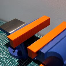 CCLIFE set od 2 zaštitne čeljusti za škripac | Širina 110 mm / 150 mm | s magnetom | Zaštitne čeljusti za fiksni škripac