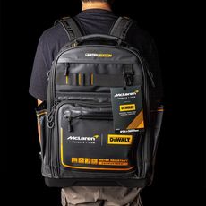 DeWALT – DWST60122-1 F1 McLaren Ruksak za Alat Limited Edition