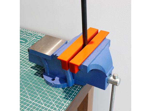 CCLIFE set od 2 zaštitne čeljusti za škripac | Širina 110 mm / 150 mm | s magnetom | Zaštitne čeljusti za fiksni škripac